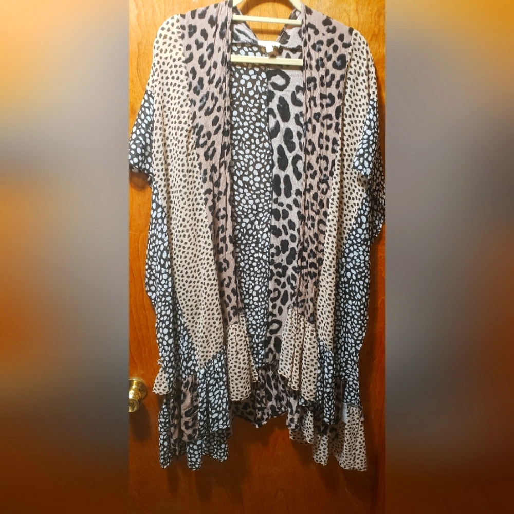 Animal print kimono